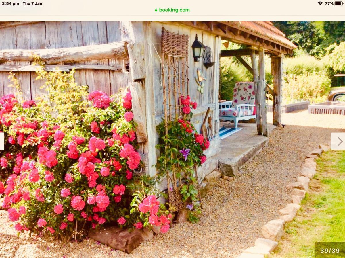 Maison Mai Or La Petite Maison Mai Or La Petite Grange Or All Three La Chapelle-Urée Екстериор снимка
