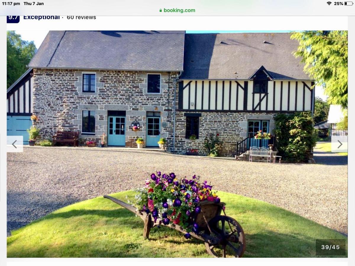 Maison Mai Or La Petite Maison Mai Or La Petite Grange Or All Three La Chapelle-Urée Екстериор снимка
