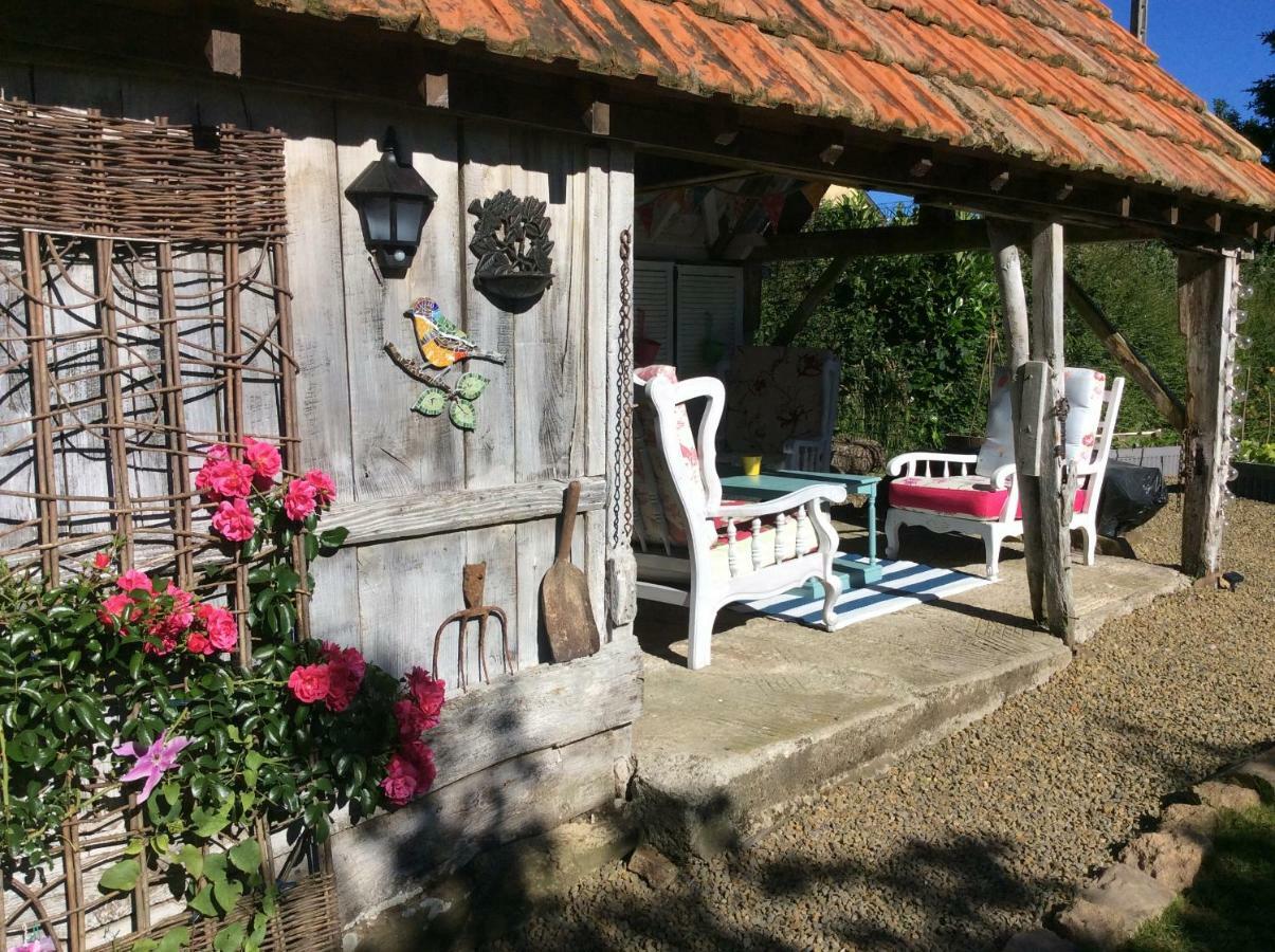 Maison Mai Or La Petite Maison Mai Or La Petite Grange Or All Three La Chapelle-Urée Екстериор снимка