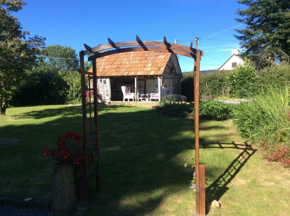 Maison Mai Or La Petite Maison Mai Or La Petite Grange Or All Three La Chapelle-Urée Екстериор снимка